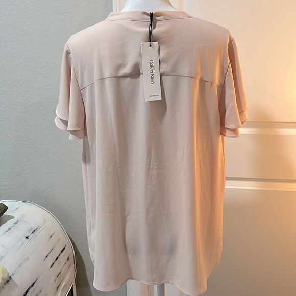 Calvin Klein Pleated Split V Neck Cap Flutter Sleeve Blush Color Blouse - Picture 2 of 8